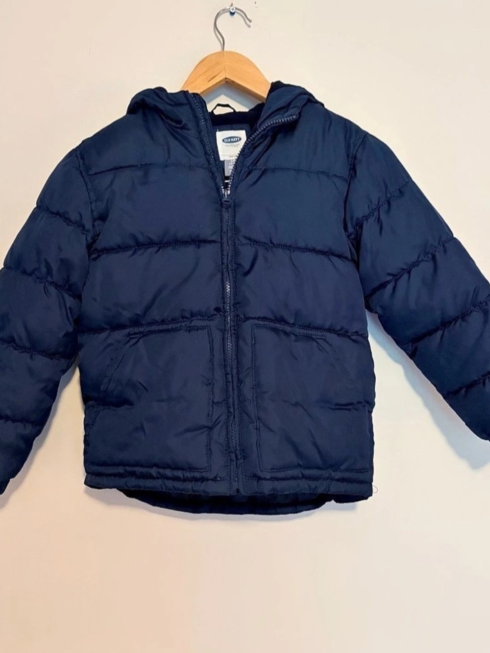 Kids Old Navy Navy Blue puffer Jacket Size Small (6/7)